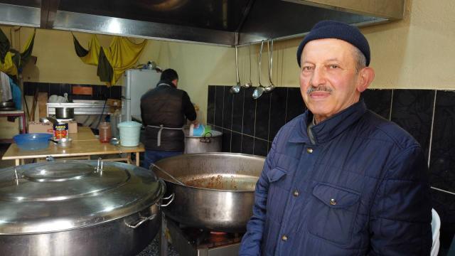 Çubuk'taki aşevinin kazanları 35 yıldır ramazanda kaynıyor
