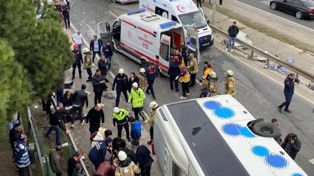 Silivri'de zincirleme trafik kazası: 1'i ağır 28 yaralı