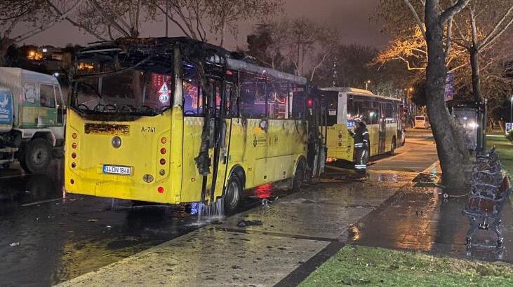 Endişe dolu anlar! Park halindeki İETT otobüsü yandı