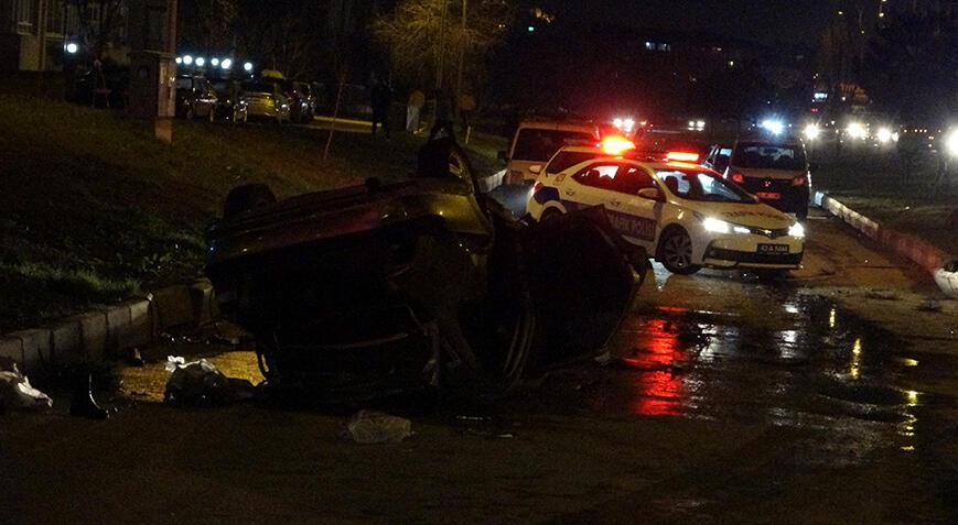 Kütahya'da iki araba çarpıştı: 1 meyyit, 5 yaralı