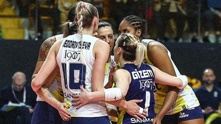Fenerbahçe Opet, VakıfBank'ı altın setlerde devirdi! Finale yükseldi