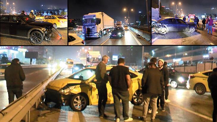 Kadıköy’de zincirleme kaza: 2 yaralı