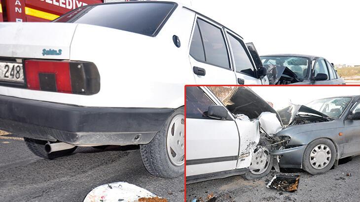 Karaman'da iki araba çarpıştı: 5 yaralı