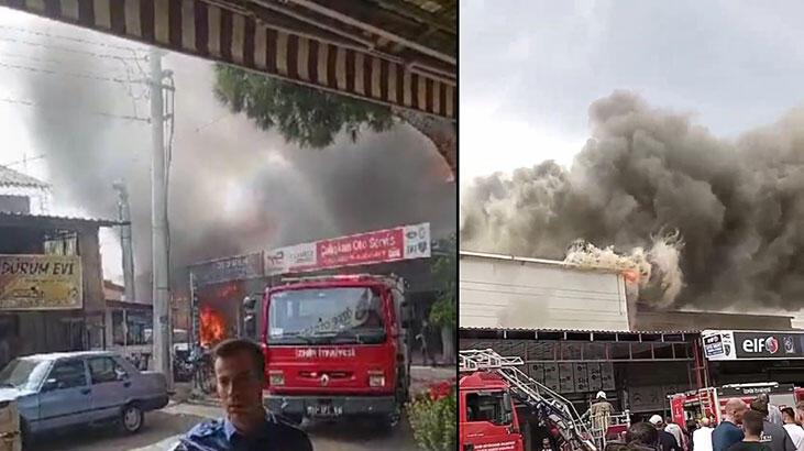 İzmir'de sanayi sitesinde yangın! Dumanlar gökyüzünü kapladı