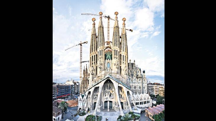 La Sagrada Familia’nın merdiveni için referandum