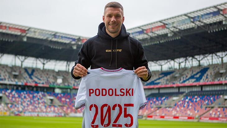 Lukas Podolski imzayı attı! 2 yıllık muahede