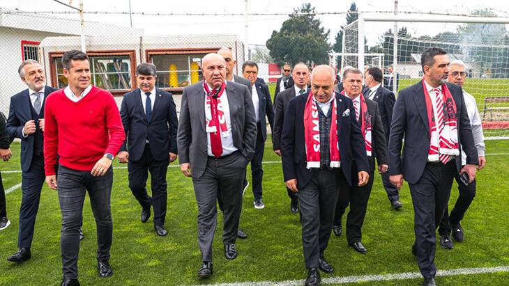 TFF Lideri Büyükekşi, Samsunspor tesislerini inceledi