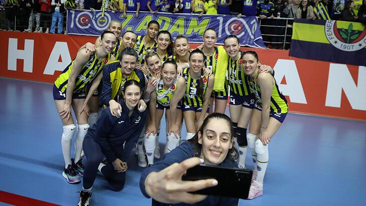 Fenerbahçe Opet'te 7 imza birden!