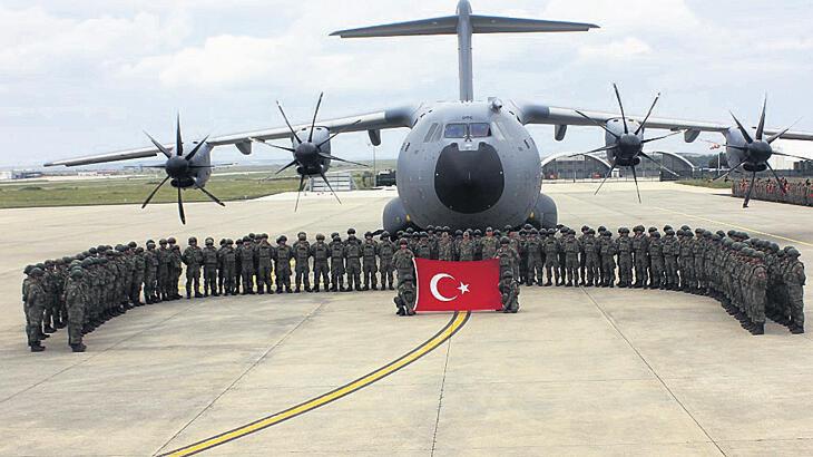 Türk komando taburu Kosova’da