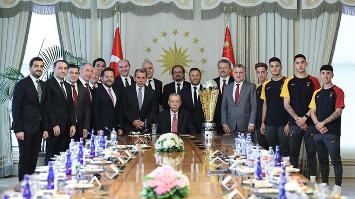 Cumhurbaşkanı Erdoğan, Muhteşem Lig Şampiyonu Galatasaray'ı kabul etti