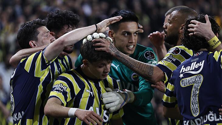 Fenerbahçe'de sürpriz ayrılık! Geri dönüyor