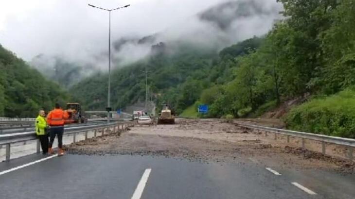 Trabzon-Gümüşhane yolu ulaşıma kapandı