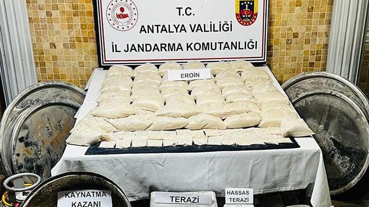 Antalya'da jandarma 68 kilo eroin ele geçirdi
