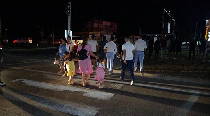 Manavgat'ta feci kaza! Tıp midibüsü yaya geçinden geçen turistlere çarptı