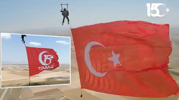 JÖAH grubundan gökyüzünde Türk bayrağı şöleni